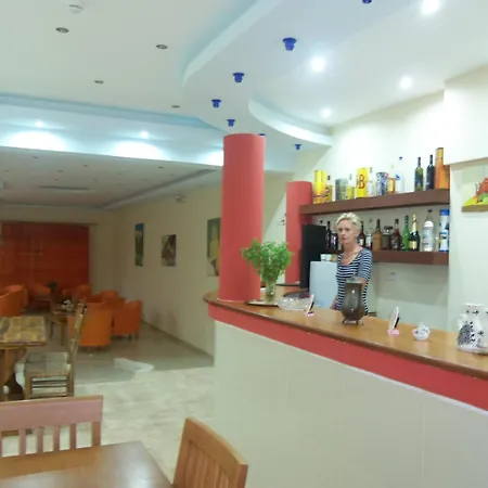 מלון דירות Ionio Star Koutsourás