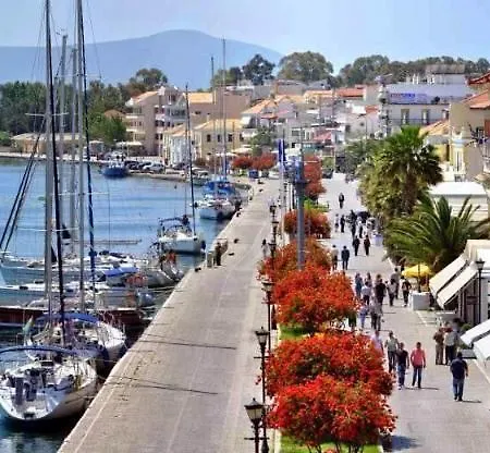 Ξενοδοχείο με διαμερίσματα Ionio Star Κουτσουράς