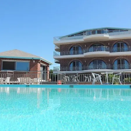 Ionio Star Aparthotel 3*